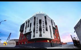 هتل باتونی-Hotel Batoni