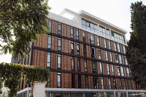 هتل ال ام کلاب-l.m club